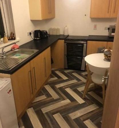 Lovely Ground Floor Apartment With Easy Parking. Belfast Esterno foto