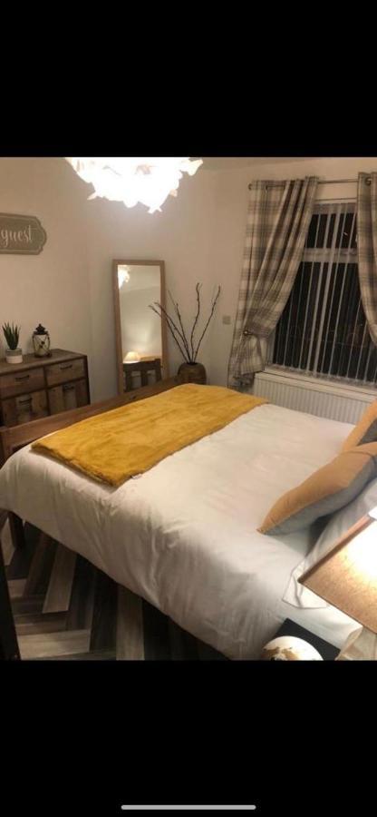 Lovely Ground Floor Apartment With Easy Parking. Belfast Esterno foto