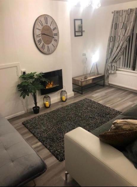 Lovely Ground Floor Apartment With Easy Parking. Belfast Esterno foto